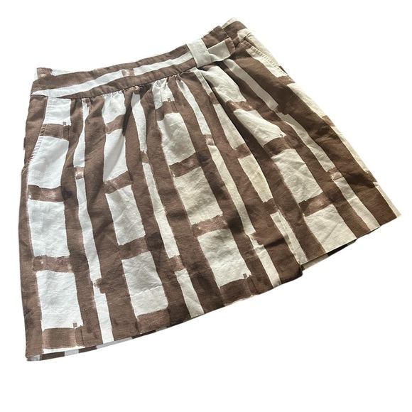 Banana Republic Skirt, Linen/cotton wrap mini, sz 4, button closure, pockets - Picture 4 of 10